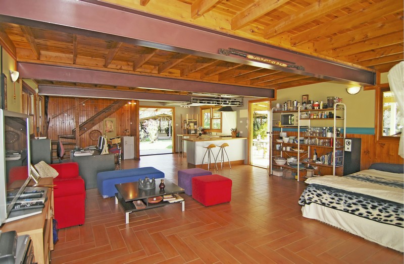 40 ACRE PRIVATE RETREAT Picture 3