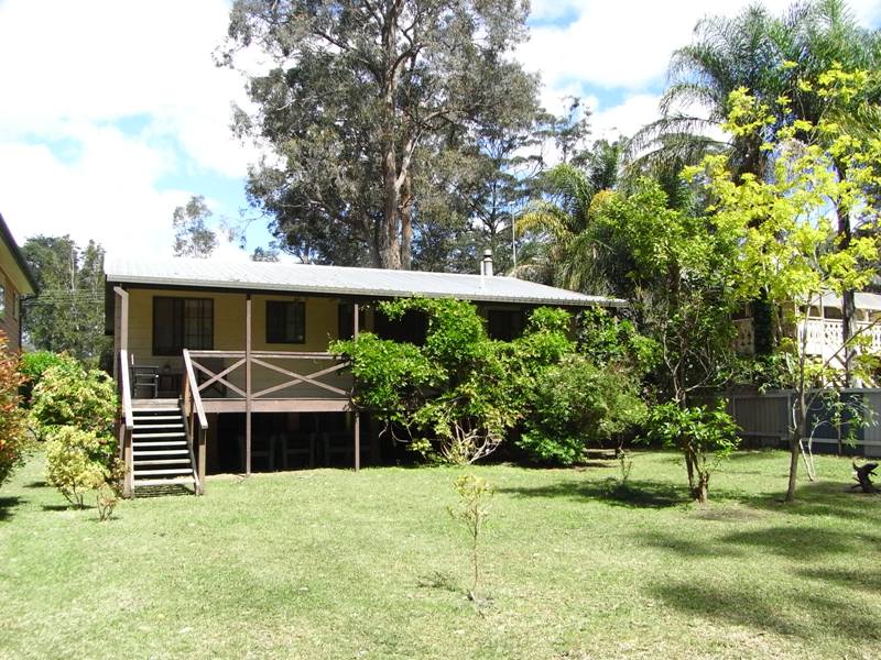 Cosy Cottage on Cockrow Creek Picture 1