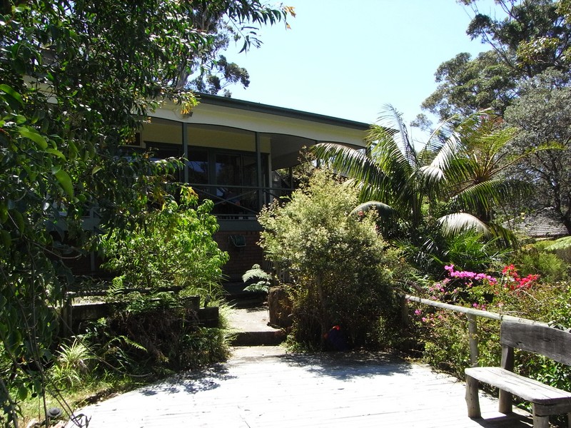 Lush Waterfront Reserve Living Picture 2