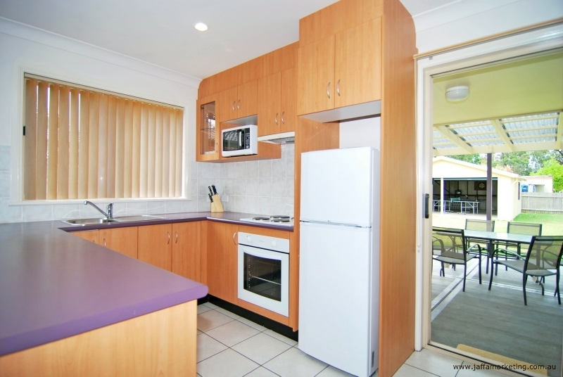 8 on Albion Picture 3