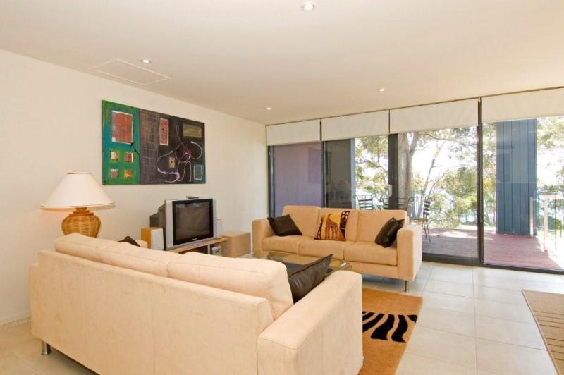 5 of 42 Bowen Picture 2