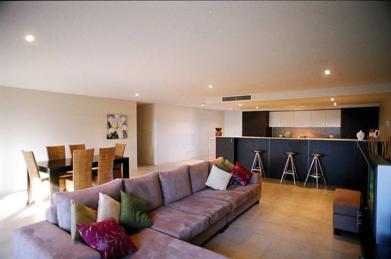 2 of 42 Bowen Picture 2