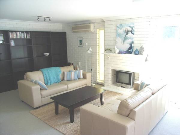 9 on Illfracombe Picture 2