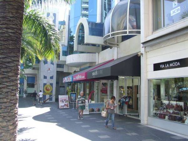 CENTRAL SURFERS PARADISE RETAIL Picture 1