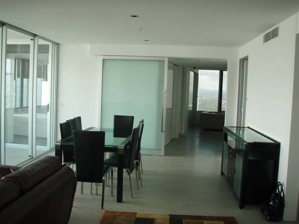 PANORAMIC SKY- HOME OPULENCE! Picture 3