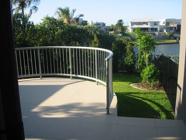 Waterfront Townhouse Picture 3