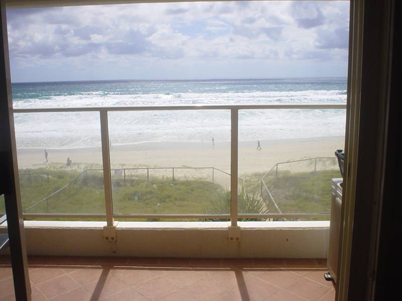 Absolute Beachfront Picture