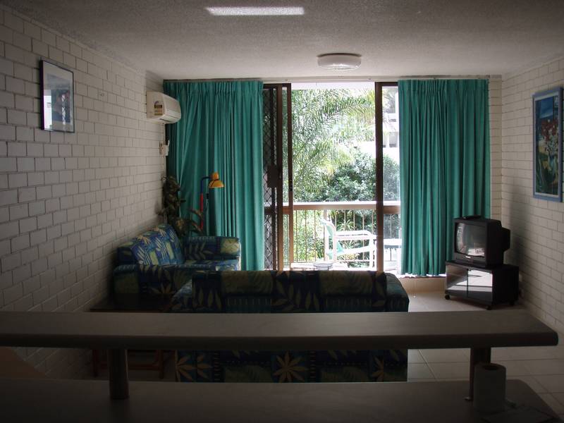 'Trickett Gardens' 24 Trickett Street, SURFERS PARADISE QLD 4217 Picture 3