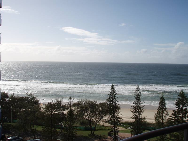 'Zenith Apartments' 20 Esplanade, SURFERS PARADISE QLD 4217 Picture 1
