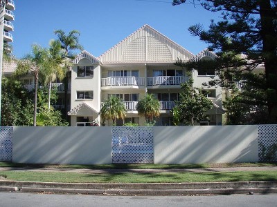 2 Bedroom, 2 Bathroom, Top Floor! Picture 2 Bedroom, 2 Bathroom, Top Floor! Picture