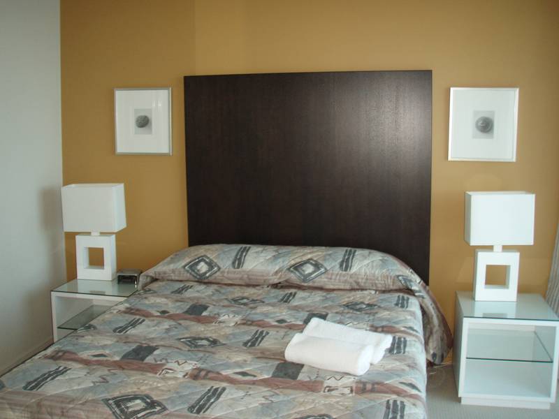 'Chevron Renaissance' Picture 3