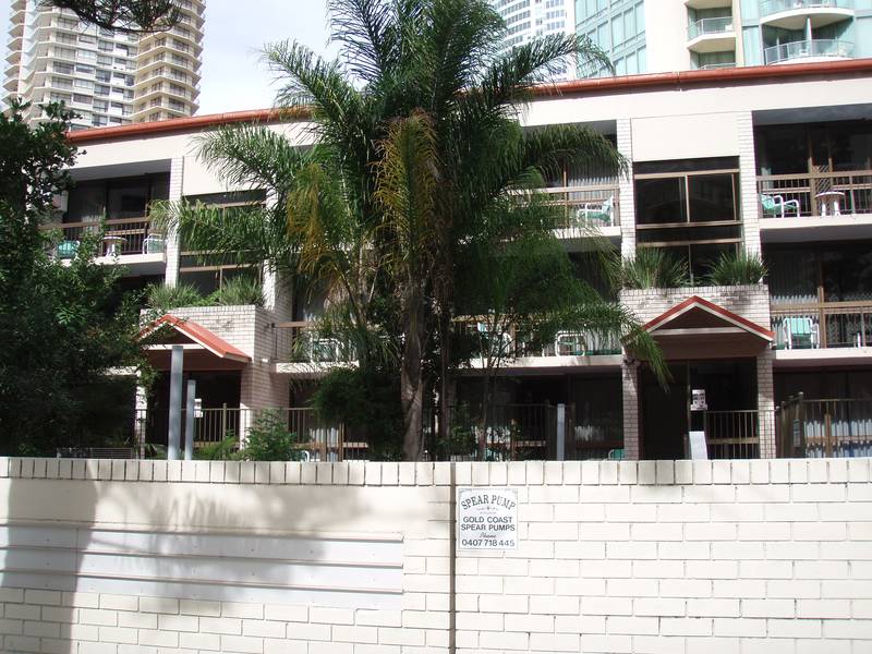 'Trickett Gardens' 24 Trickett Street, SURFERS PARADISE QLD 4217 Picture 2