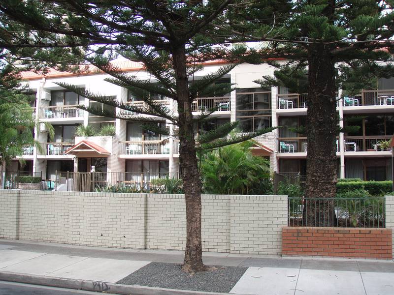 'Trickett Gardens' 24 Trickett Street, SURFERS PARADISE QLD 4217 Picture 1