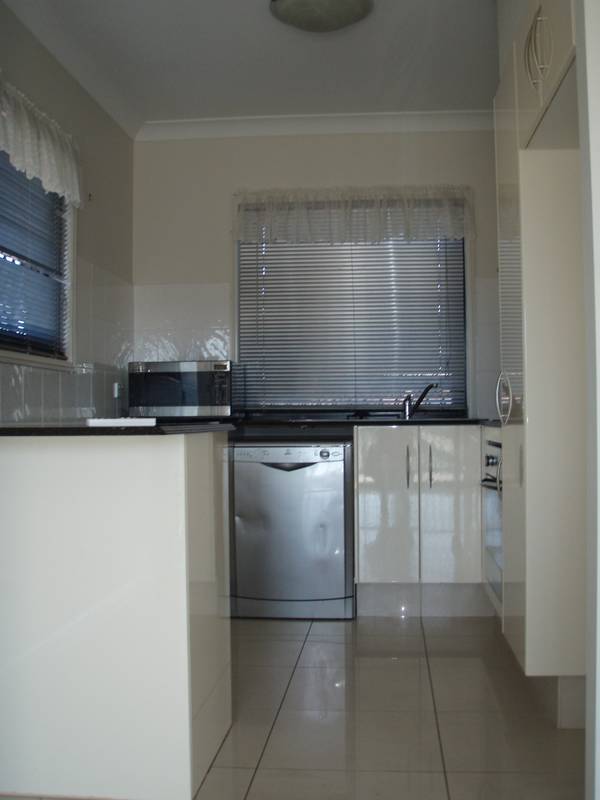 Ideal Location! Picture 3