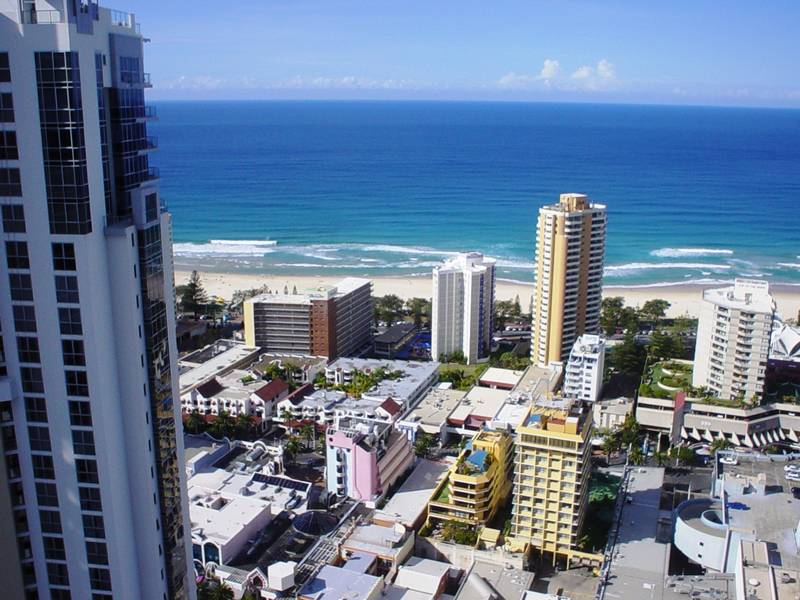 Living in Luxury!!! Picture 2