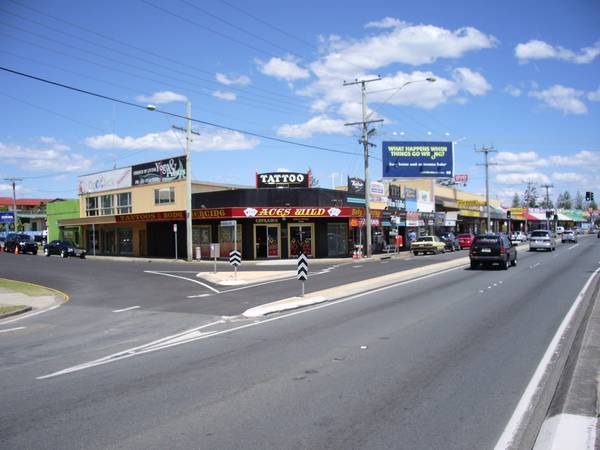 RETAIL/OFFICE MERMAID BEACH Picture 2