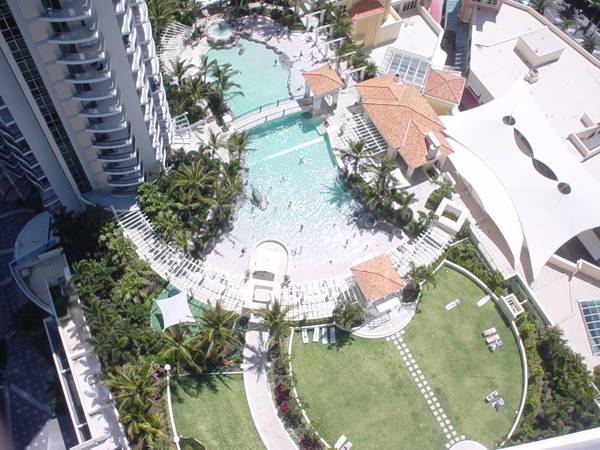 WHERE EAGLES DARE Picture 2