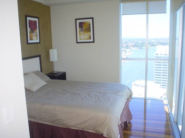 WHERE EAGLES DARE Picture 3