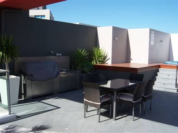 Penthouse Apartment!!! Picture 3