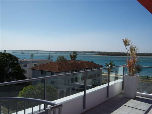 Penthouse Apartment!!! Picture 1