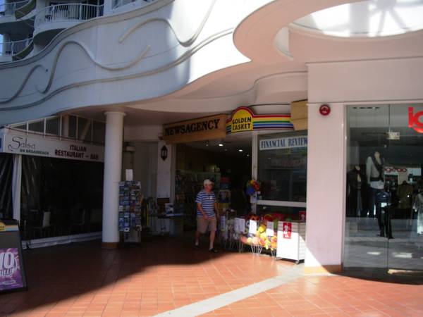 RETAIL EXCELLENCE - SURF PARADE Picture 1